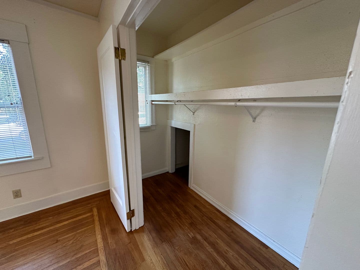 Oakland Apartment: 3810 Opal Street