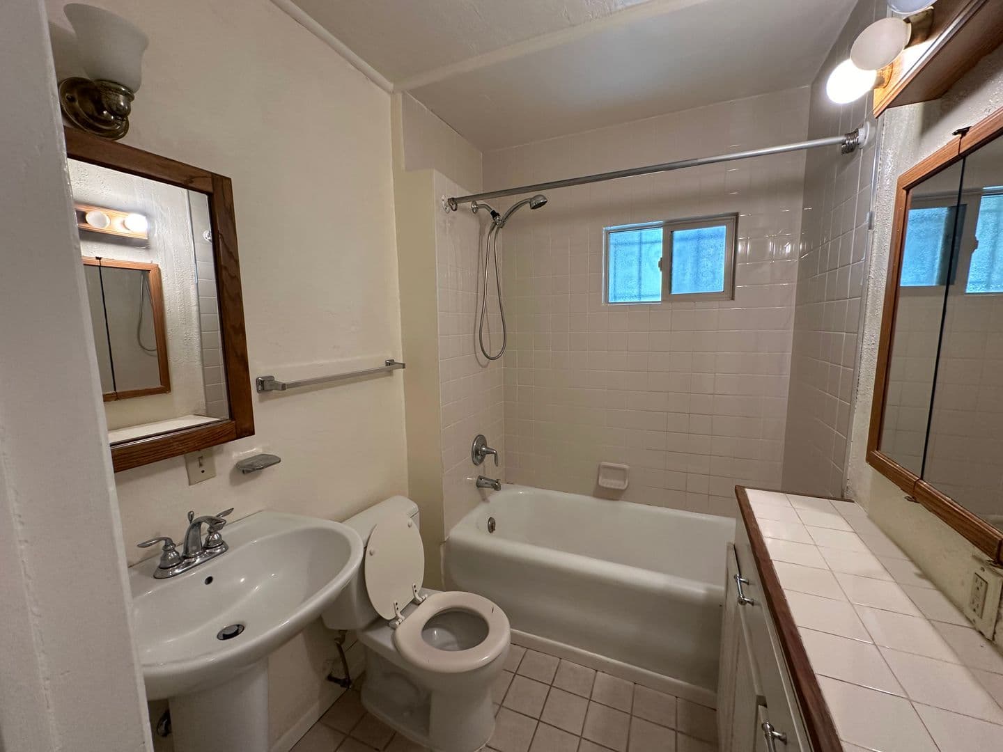 Oakland Apartment: 3810 Opal Street