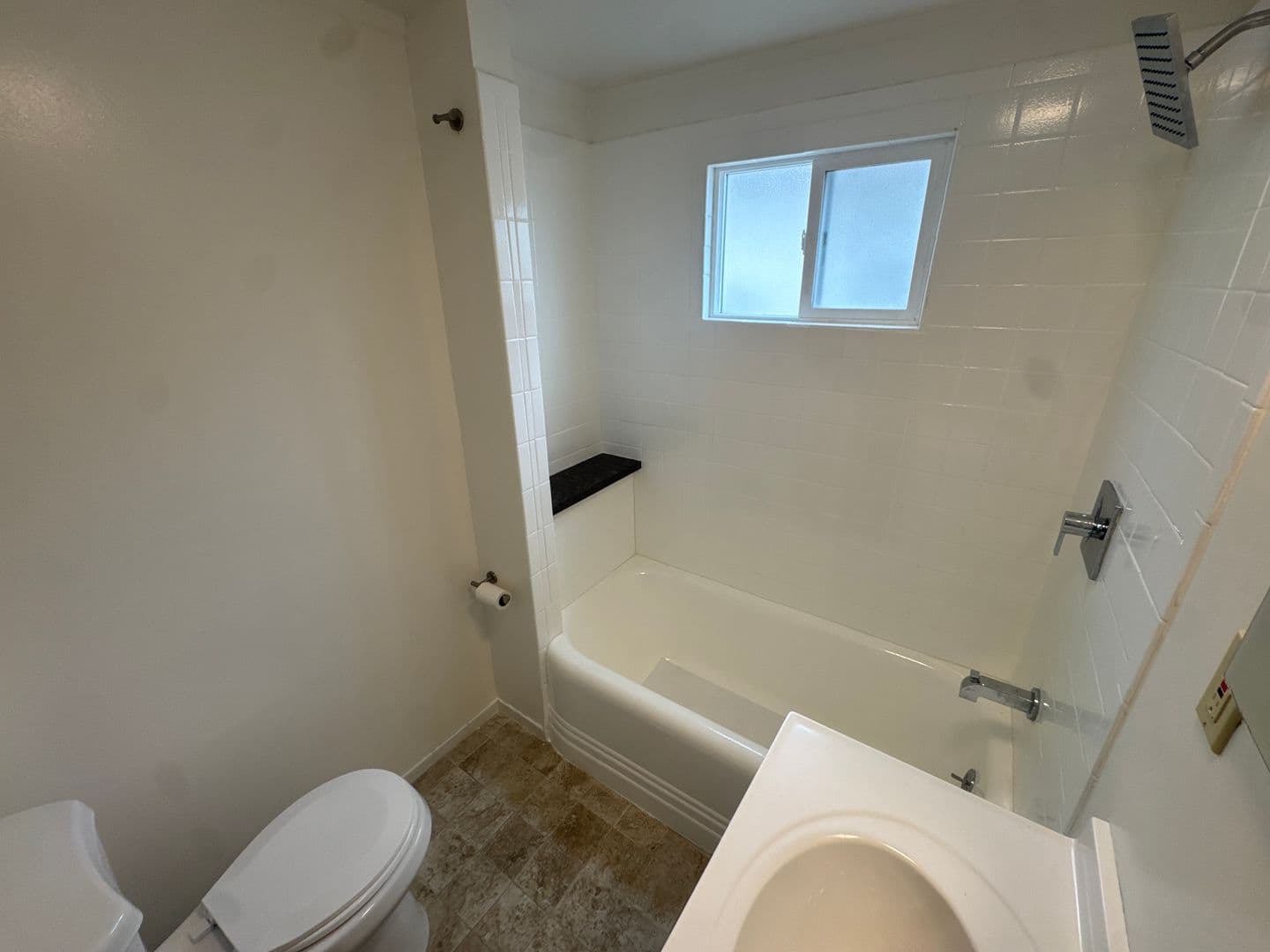 Oakland Apartment: 2007 E 22nd Street
