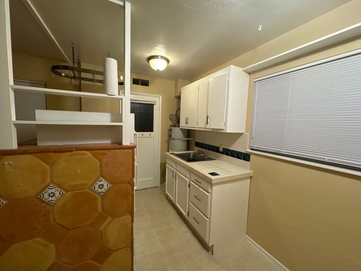 Berkeley Apartment: 1621 Blake street