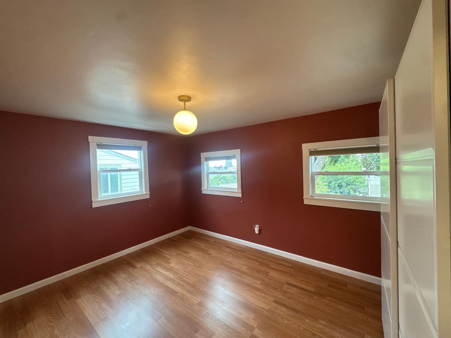 Oakland Apartment: 2007 E 22nd Street