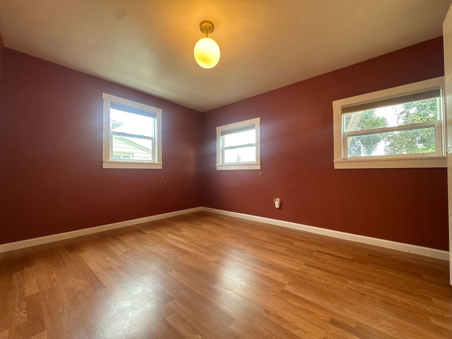 Oakland Apartment: 2007 E 22nd Street