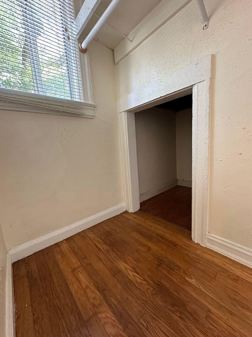 Oakland Apartment: 3810 Opal Street