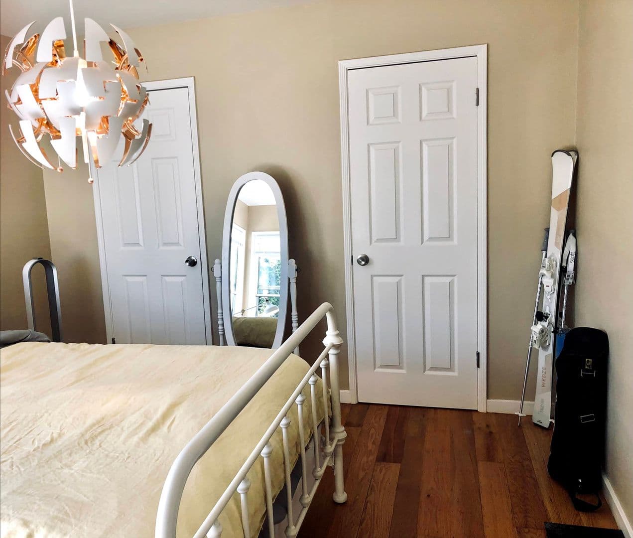 Albany Apartment: 986 Kains Ave