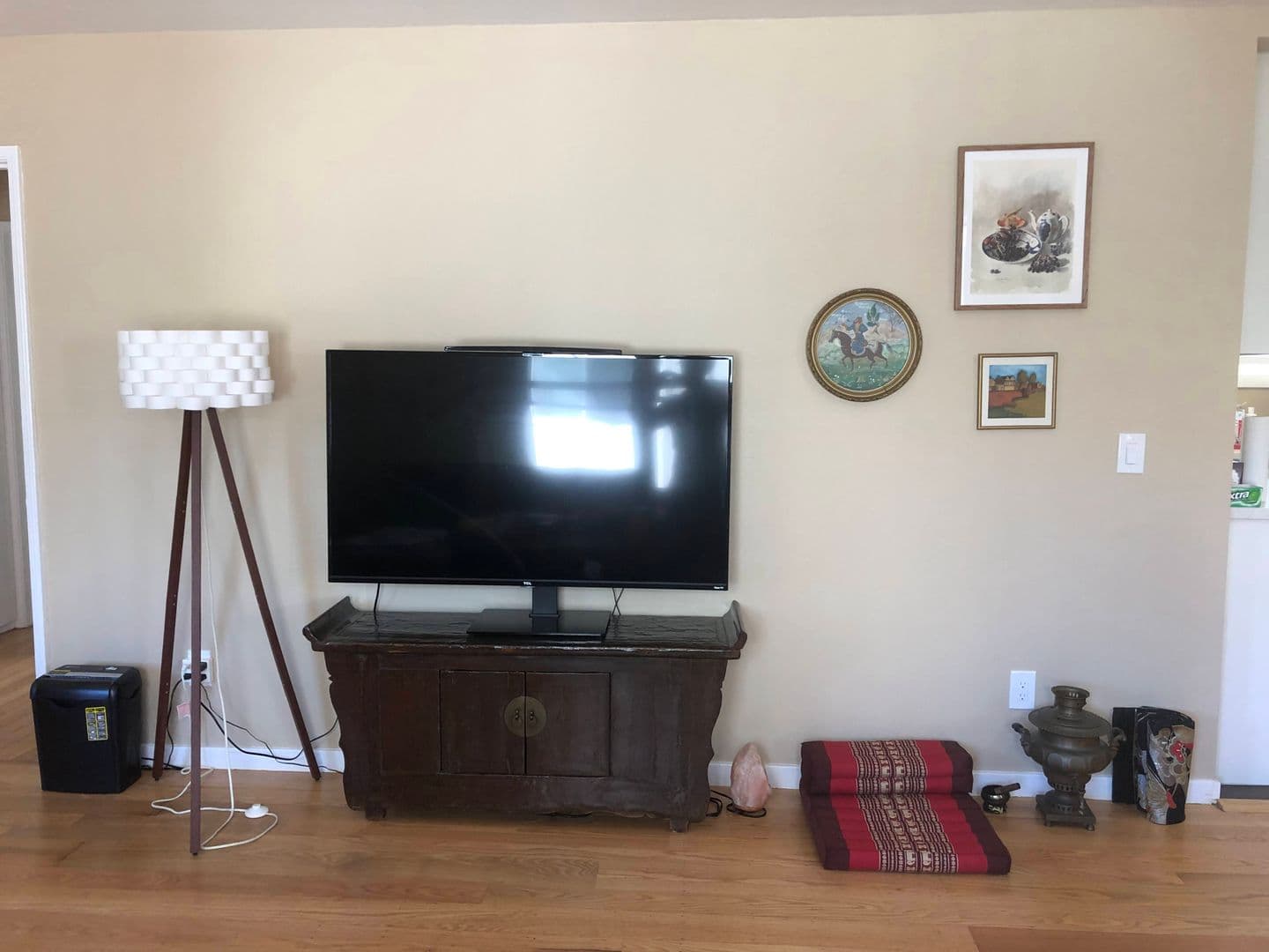 Albany Apartment: 986 Kains Ave