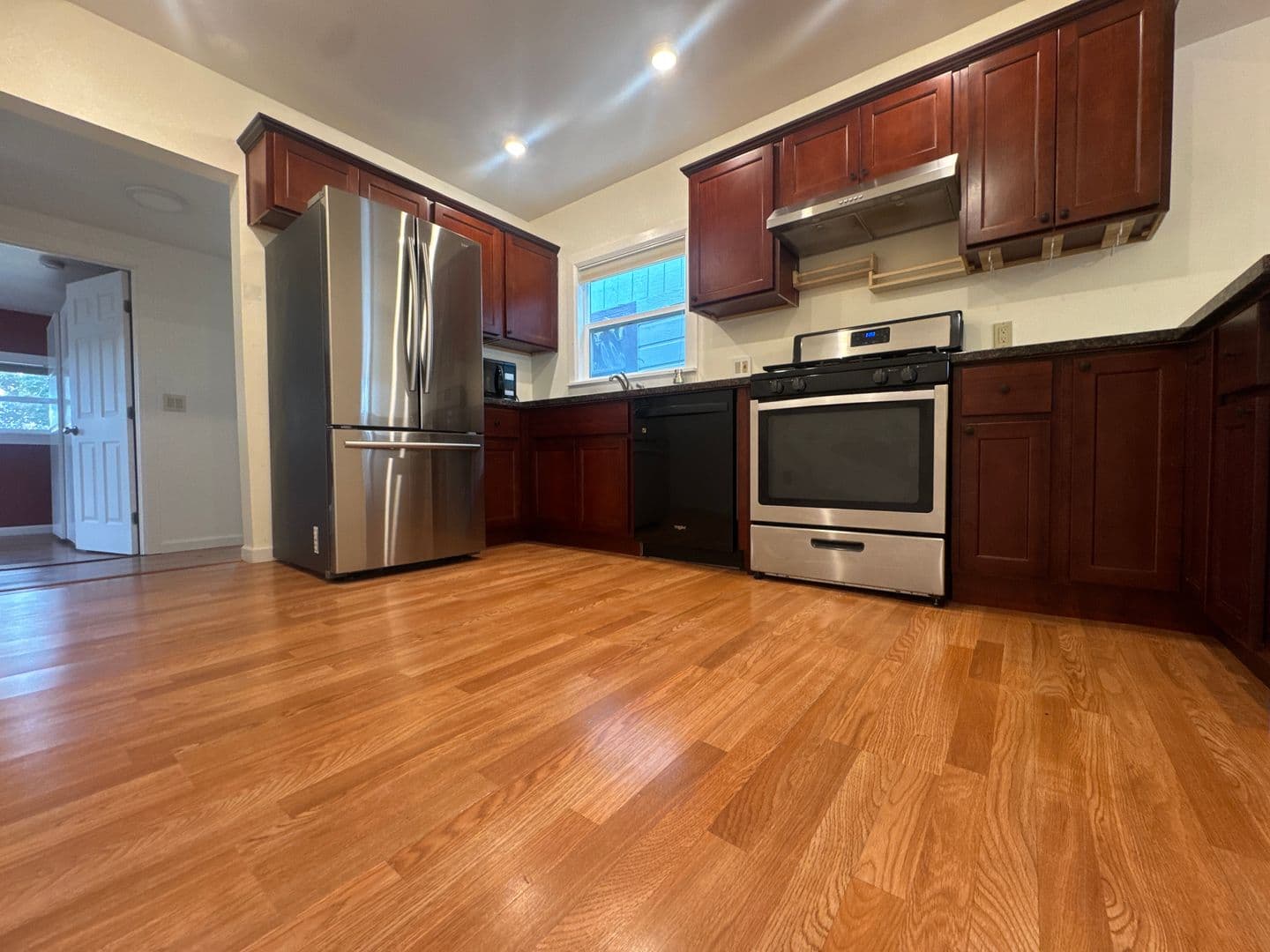 Oakland Apartment: 2007 E 22nd Street