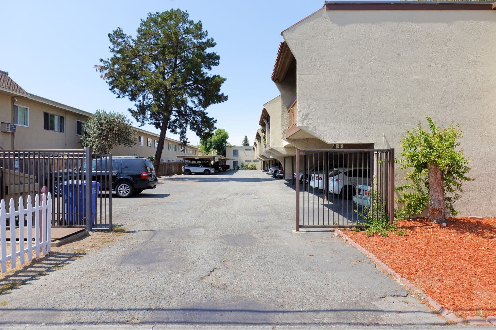 Concord Apartment: 1621 Adelaide St