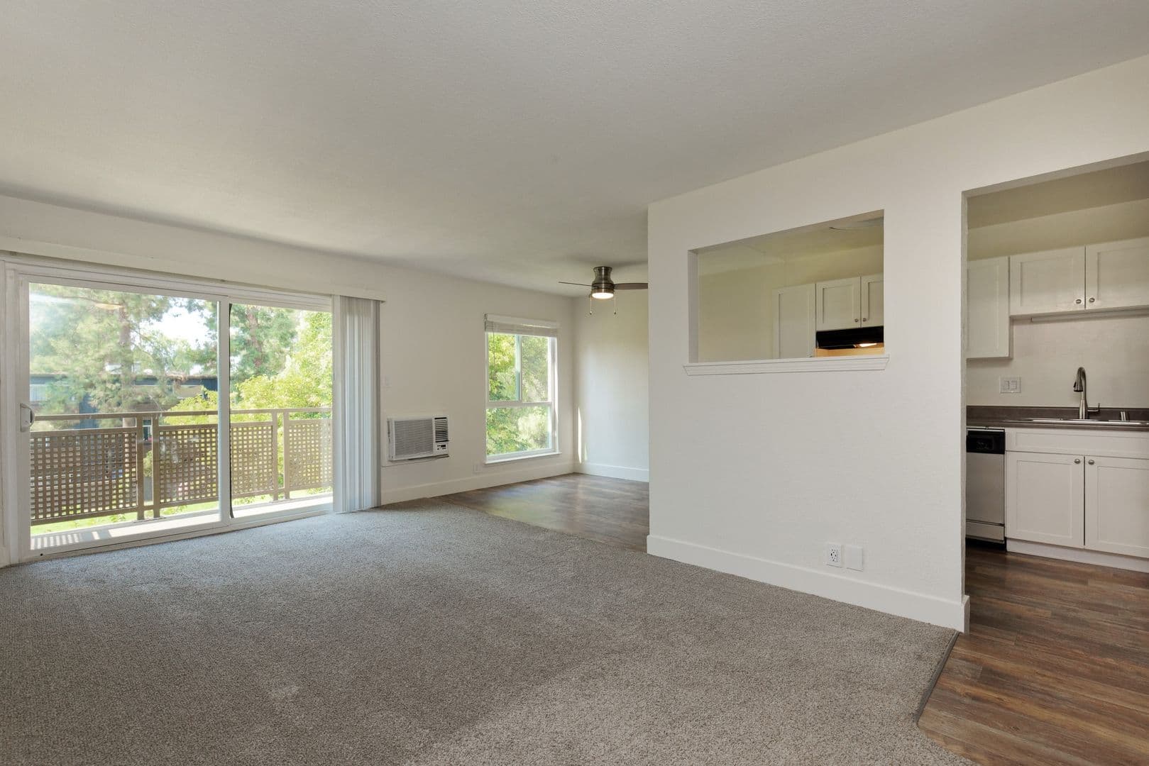 Concord Apartment: 1841 Laguna Street