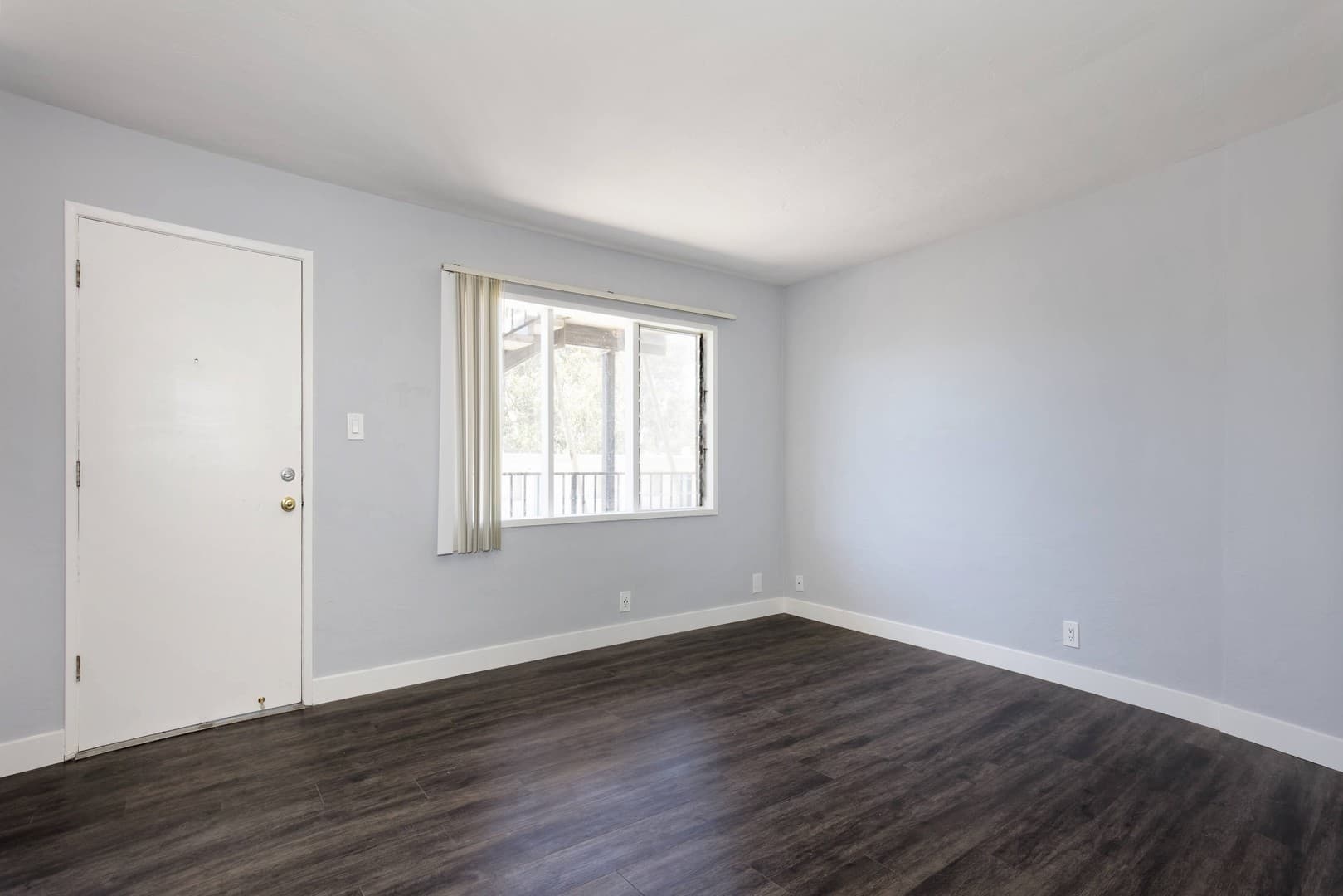 Oakland Apartment: 261-269 Fairmount Avenue