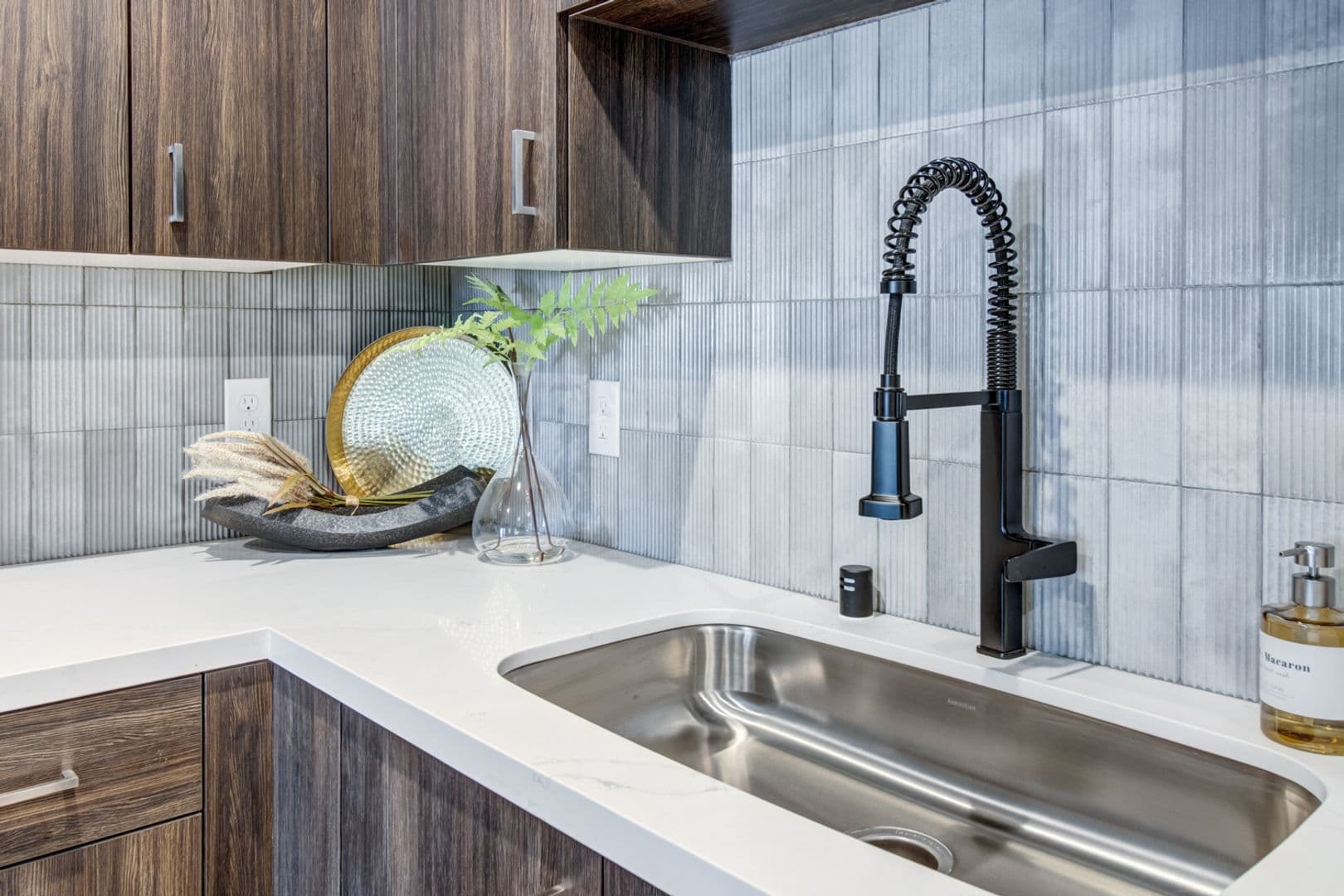 Fairfield Apartment: 5030 Wiseman Wy