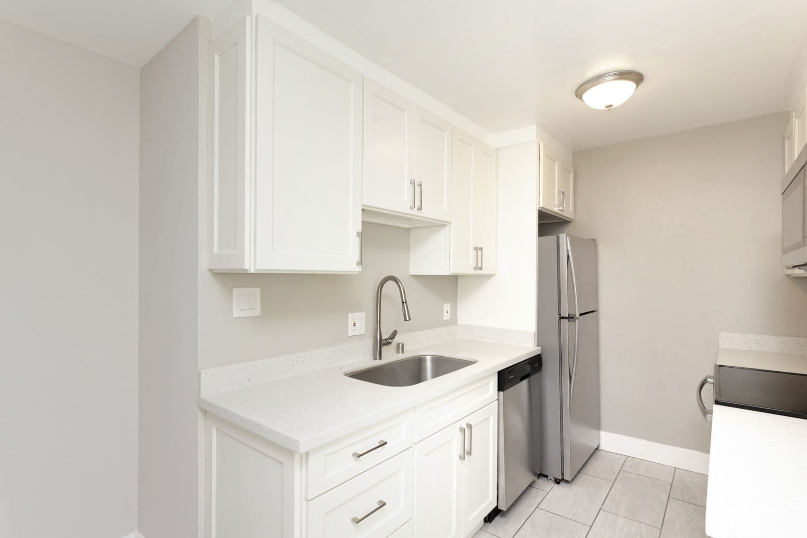 El Sobrante Apartment: 5017-5019 San Pablo Dam Road