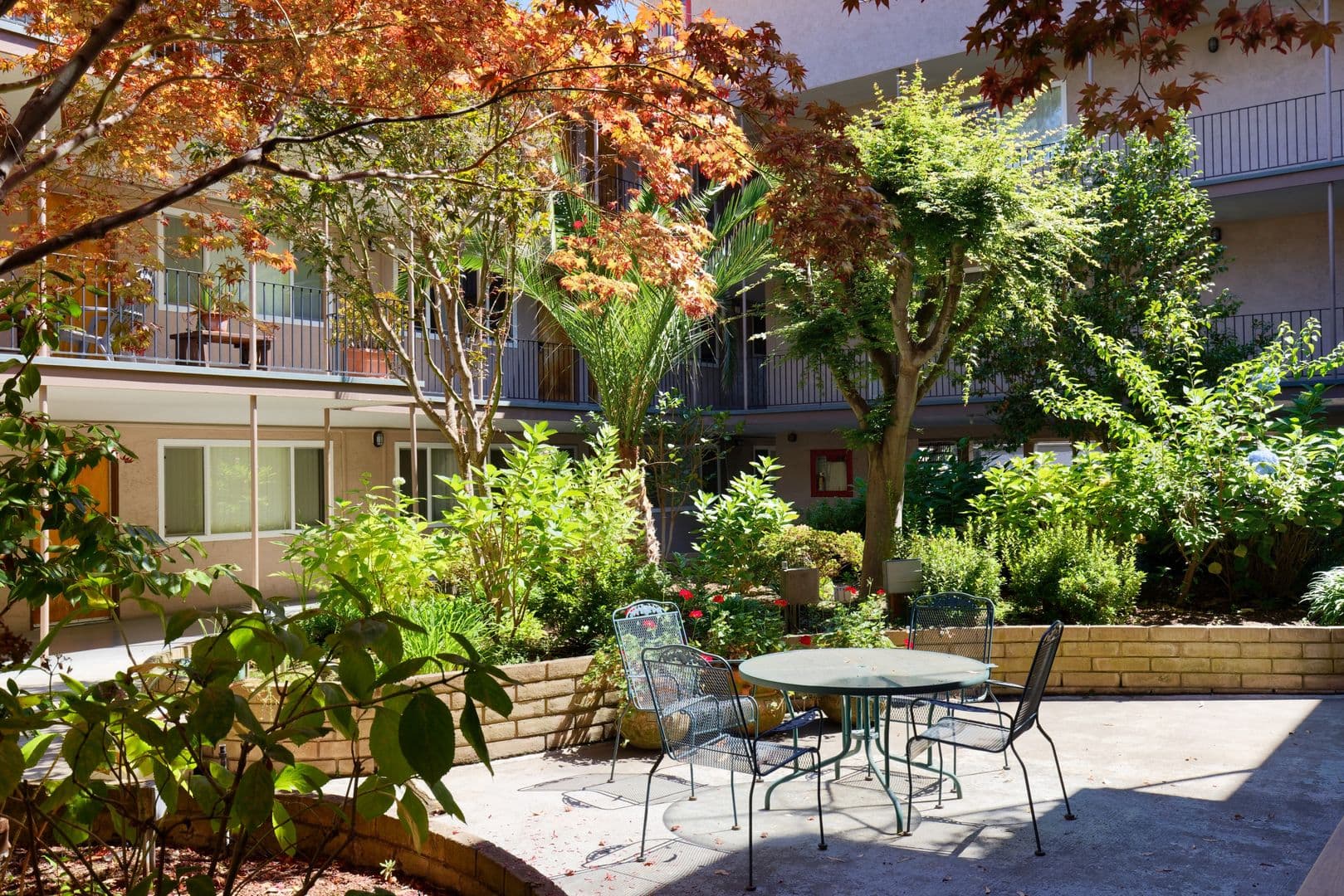 San Leandro Apartment: 540 Callan Ave