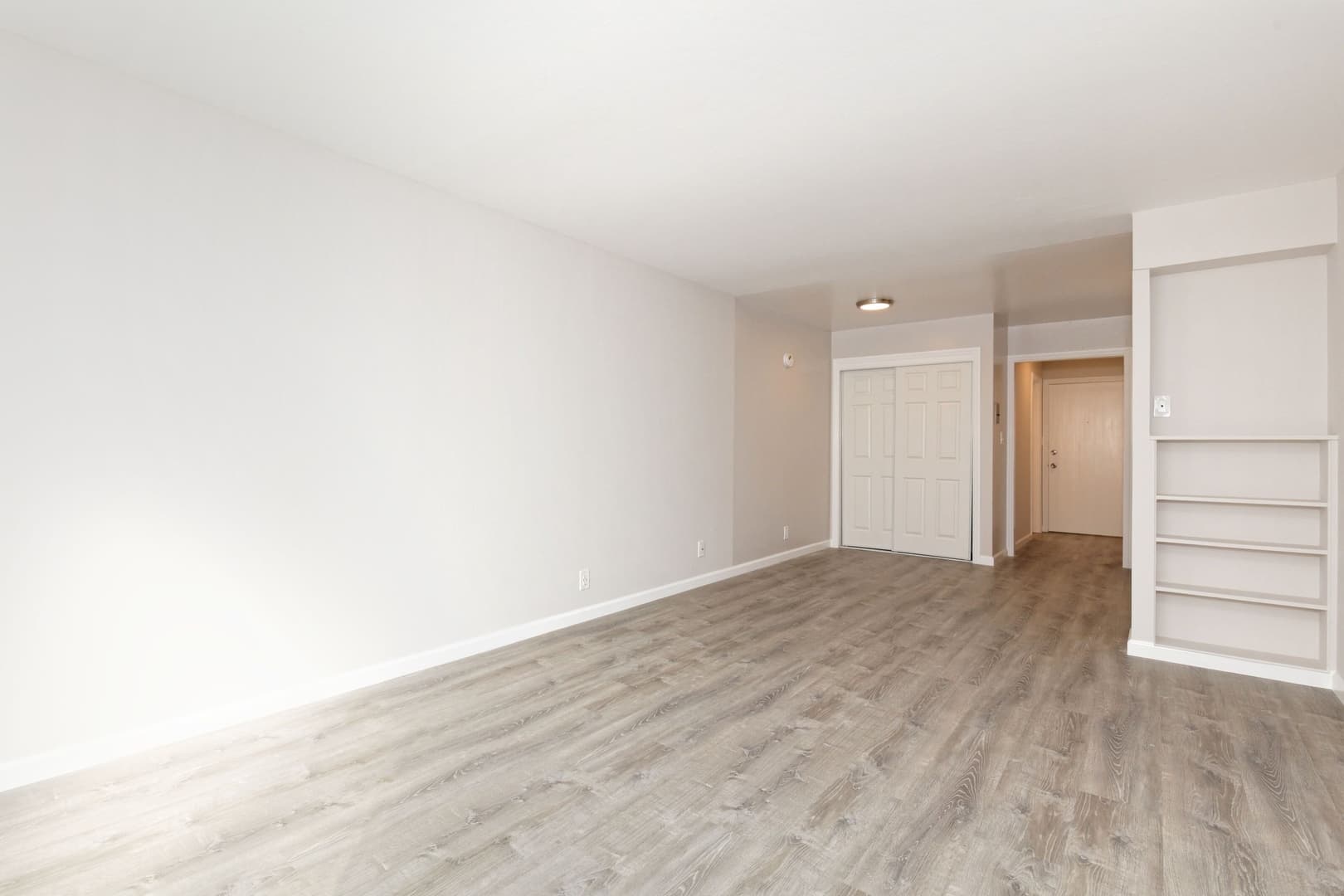 Oakland Apartment: 1520 Jackson St.