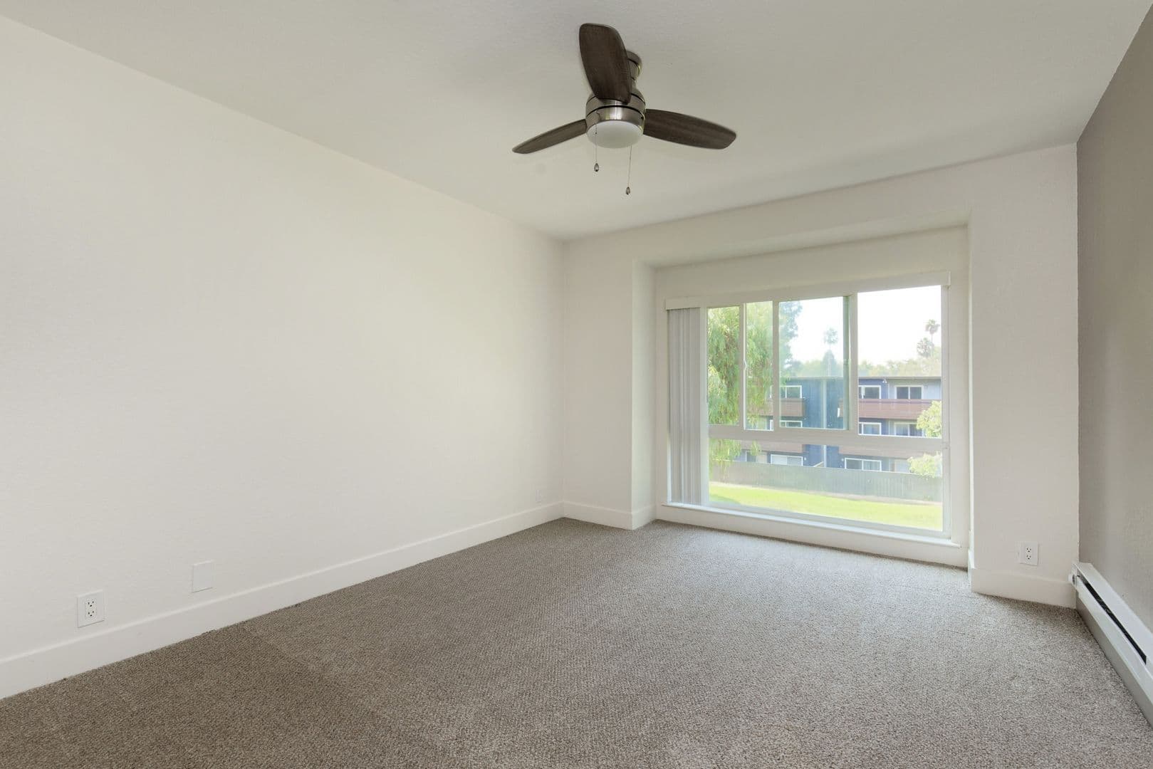Concord Apartment: 1841 Laguna Street