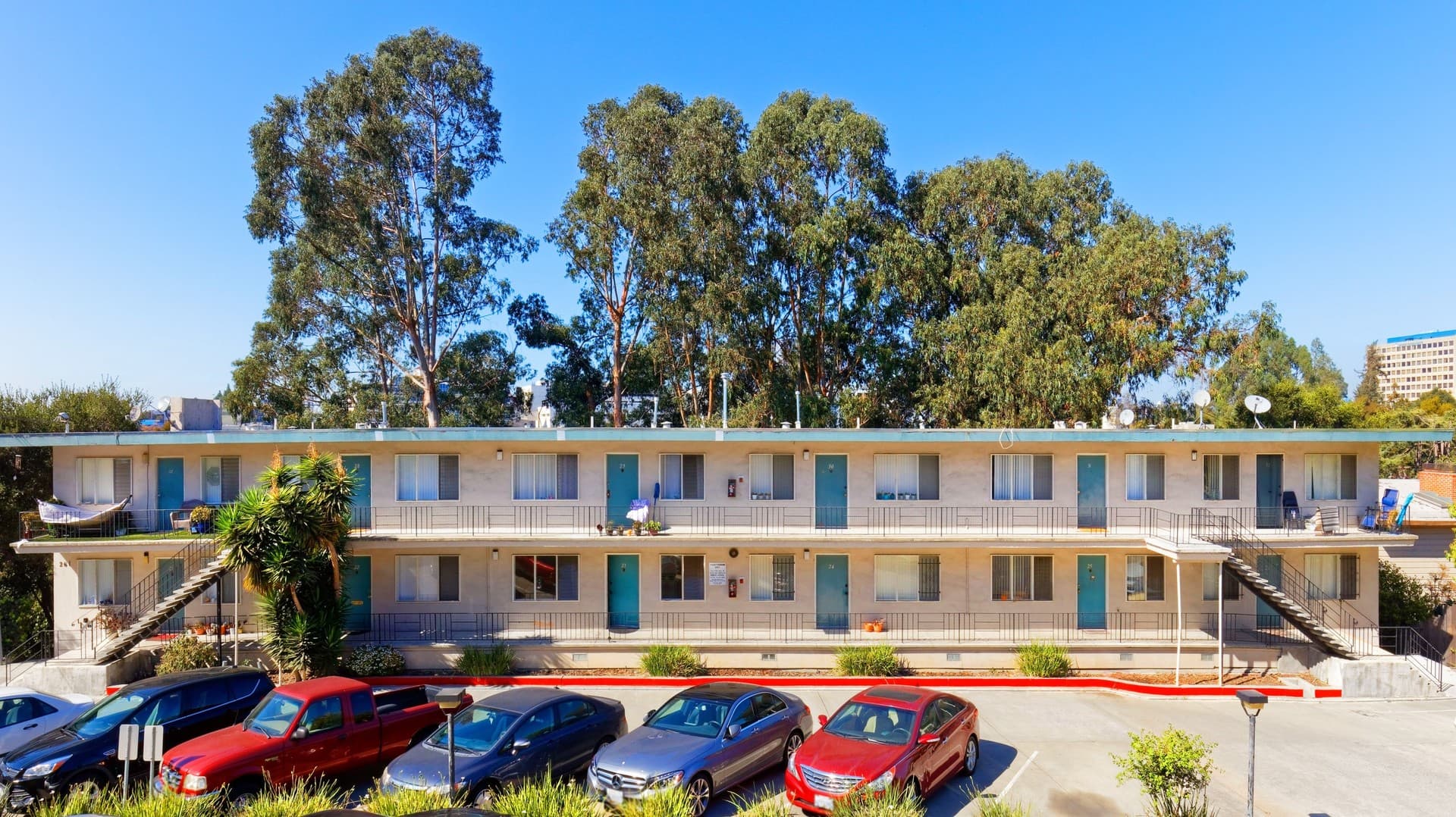 Oakland Apartment: 261-269 Fairmount Avenue