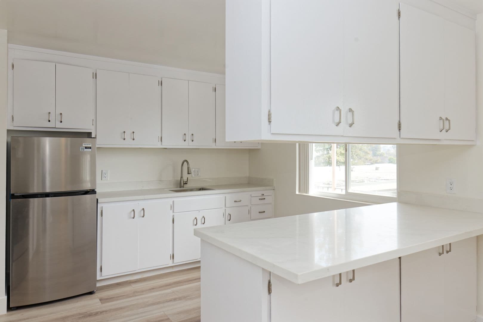 San Leandro Apartment: 540 Callan Ave
