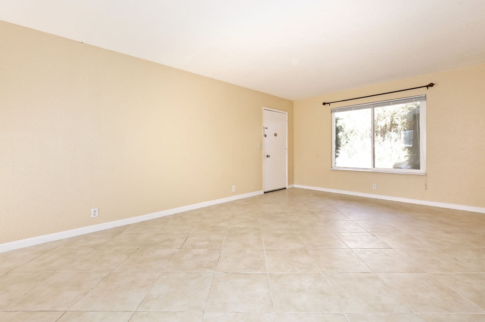 Berkeley Apartment: 1613 Sixth Street