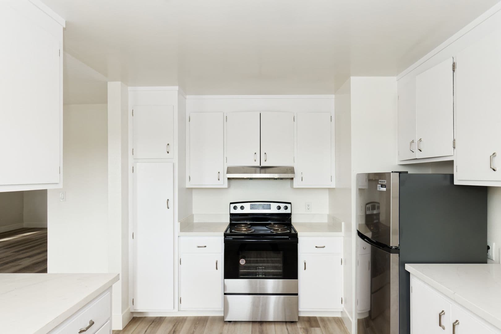 San Leandro Apartment: 540 Callan Ave
