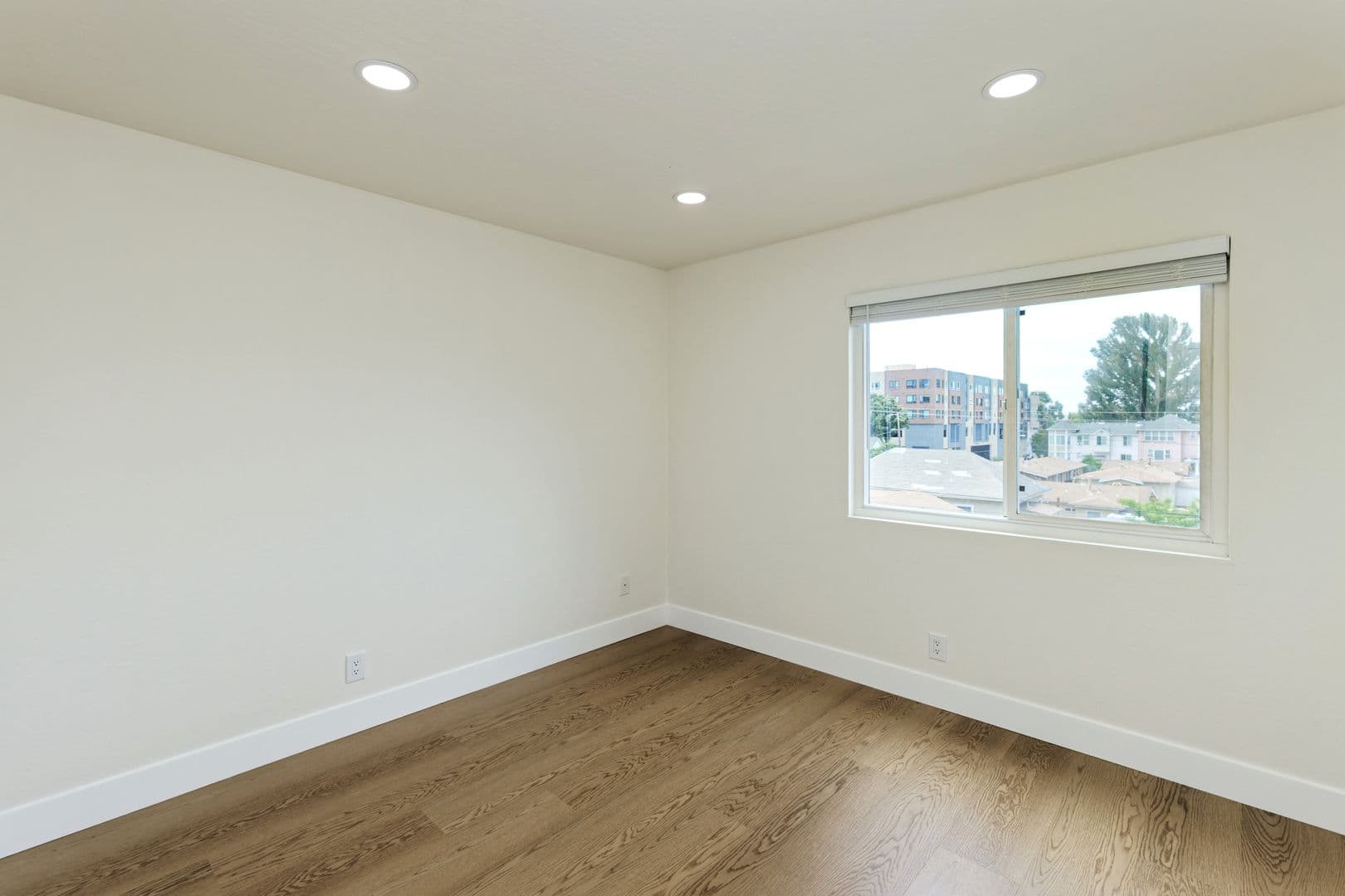 San Leandro Apartment: 206 Chumalia St.