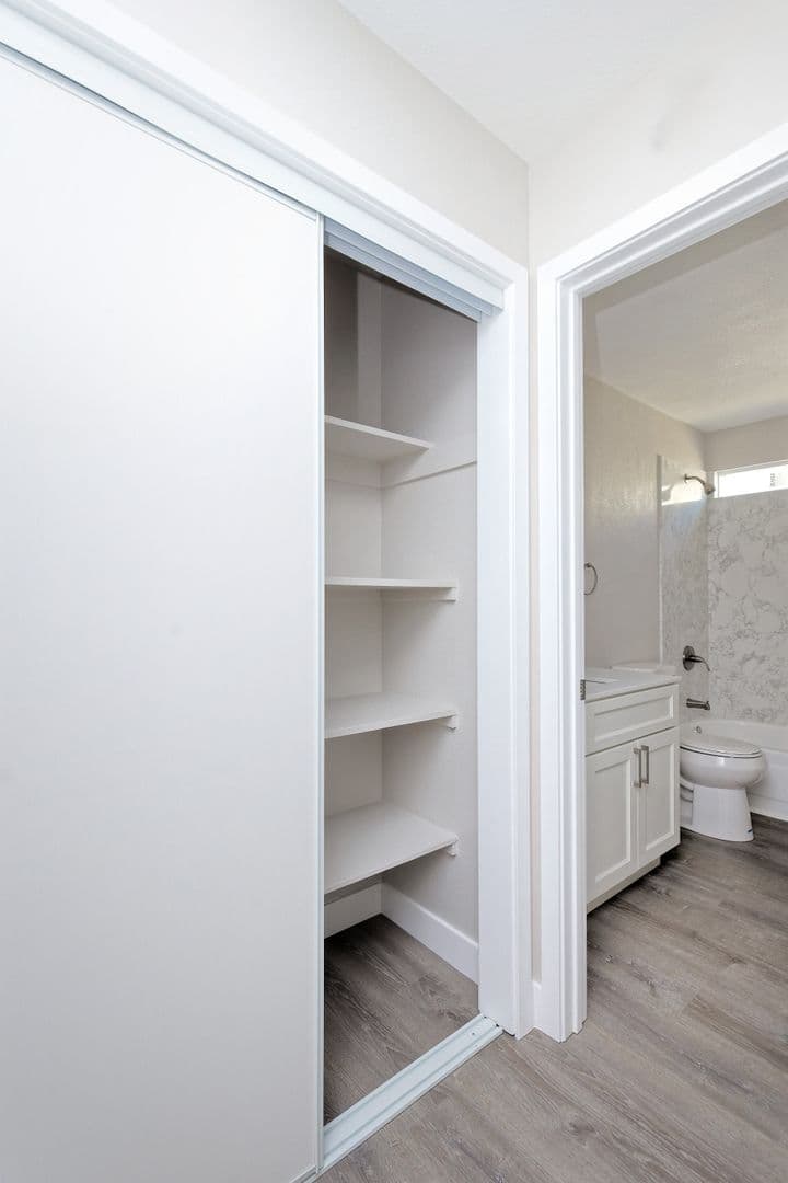 Concord Apartment: 1621 Adelaide St