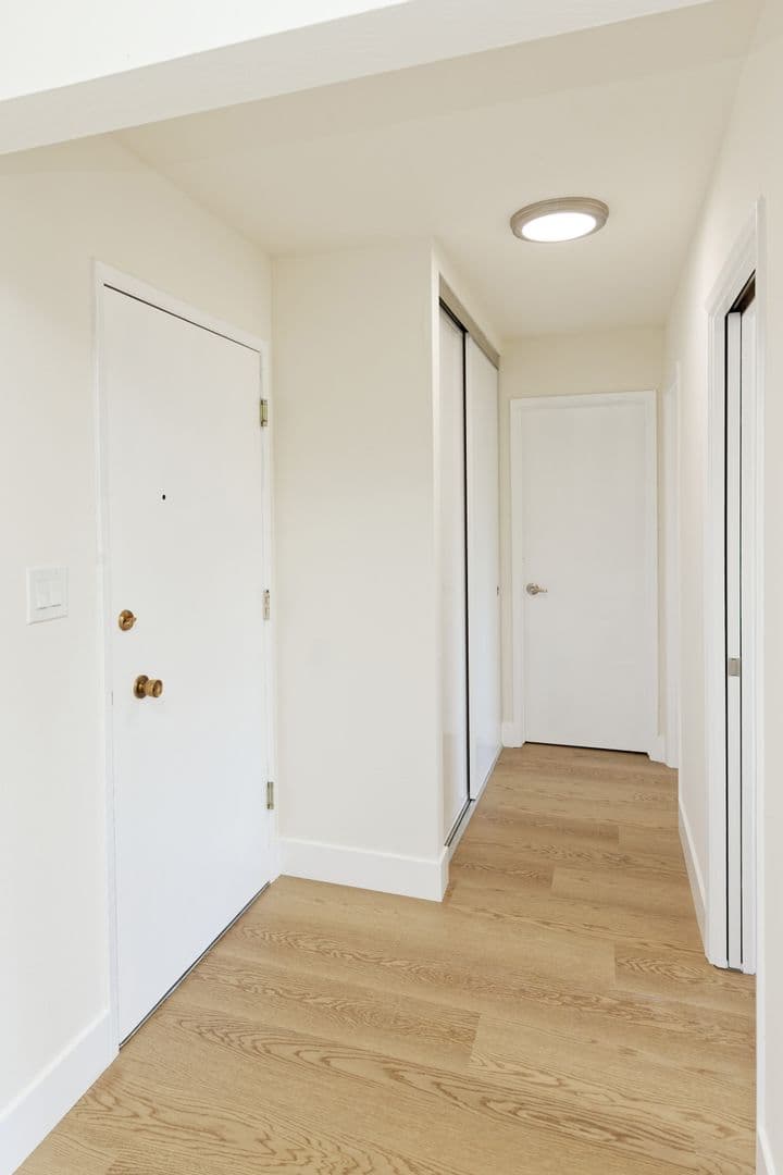 San Leandro Apartment: 206 Chumalia St.