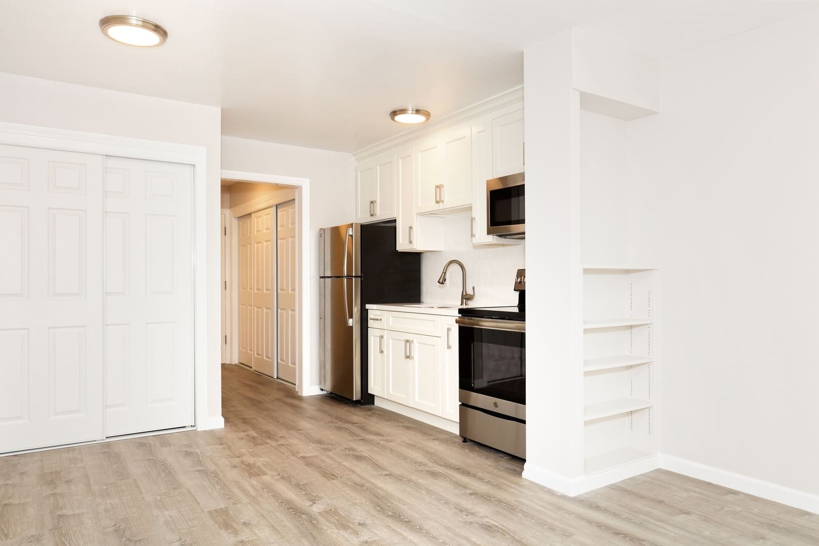 Oakland Apartment: 1520 Jackson St.