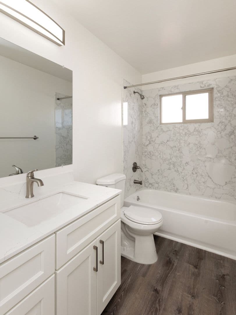 Castro Valley Apartment: 20928 Wilbeam Ave