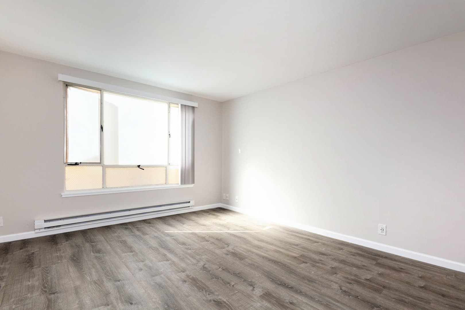 Oakland Apartment: 1520 Jackson St.