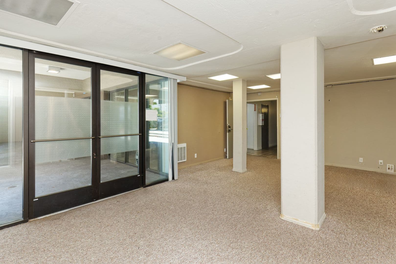 Oakland Apartment: 1565 Madison Street