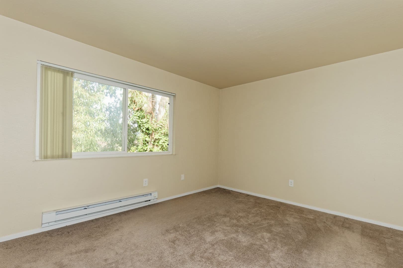 San Leandro Apartment: 540 Callan Ave