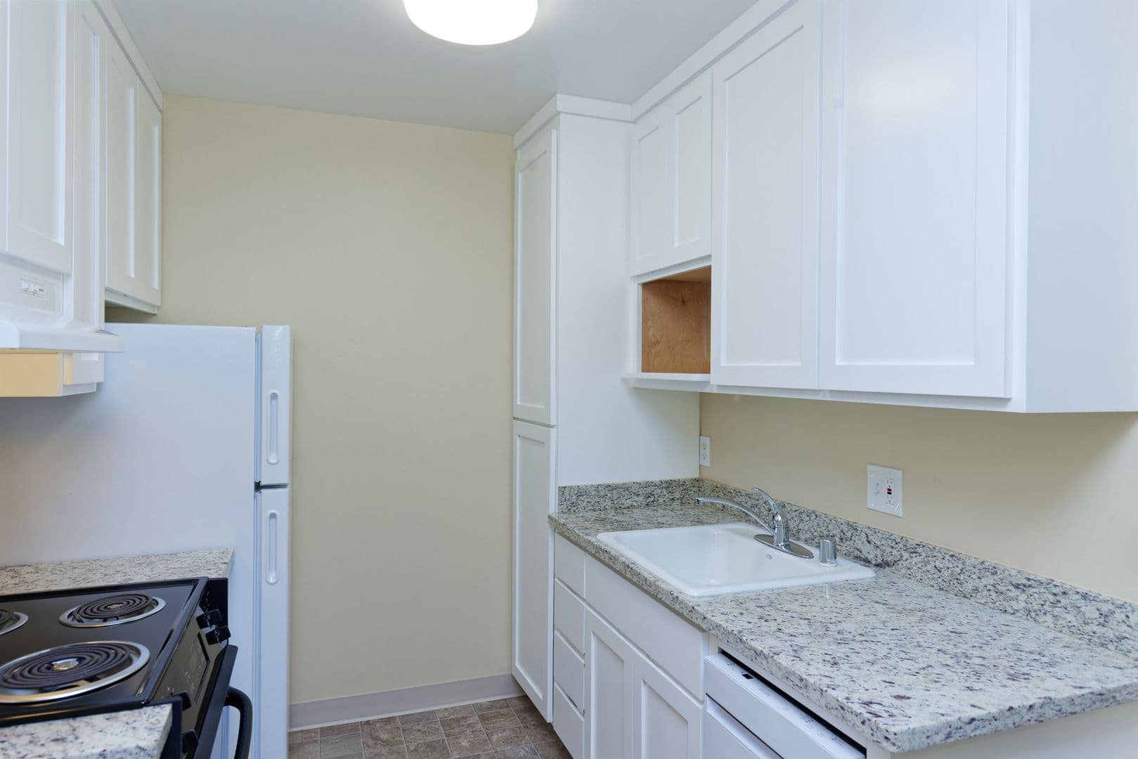 San Leandro Apartment: 540 Callan Ave