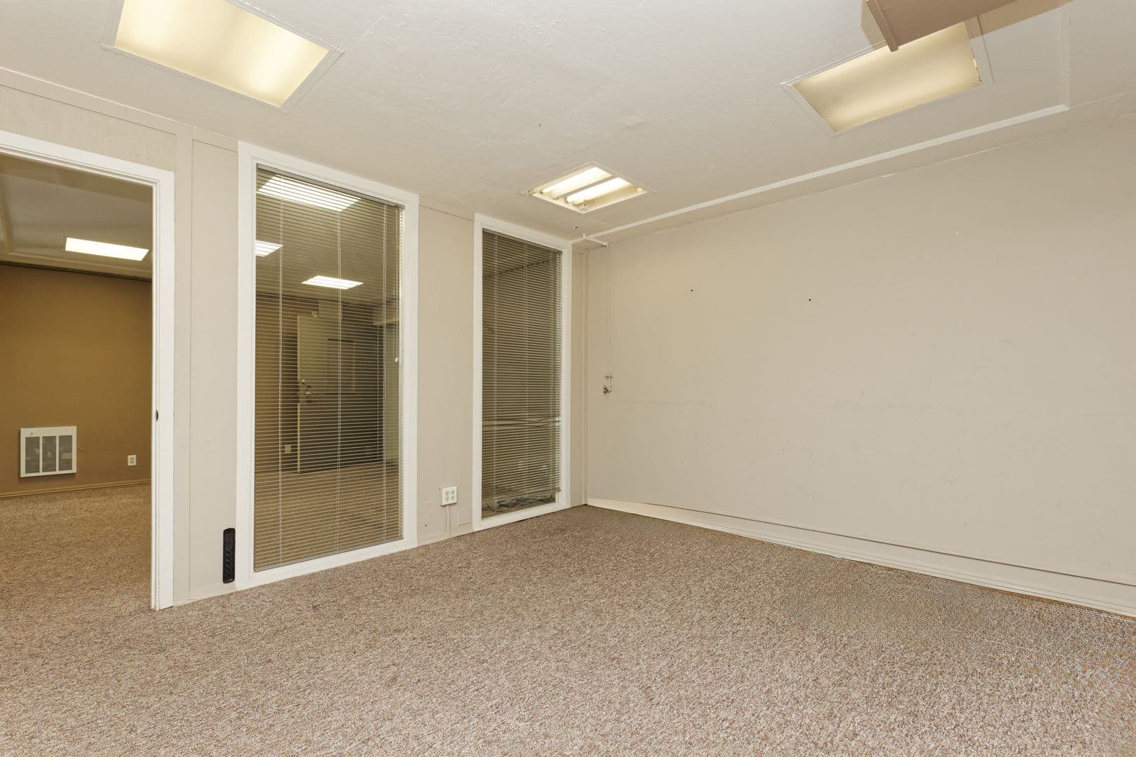 Oakland Apartment: 1565 Madison Street