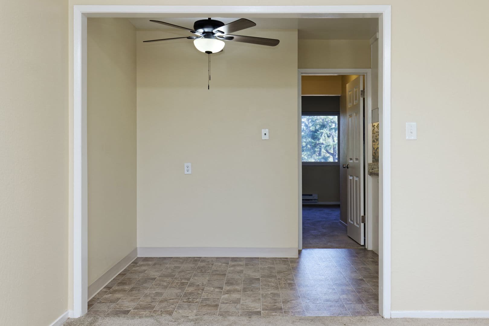 San Leandro Apartment: 540 Callan Ave