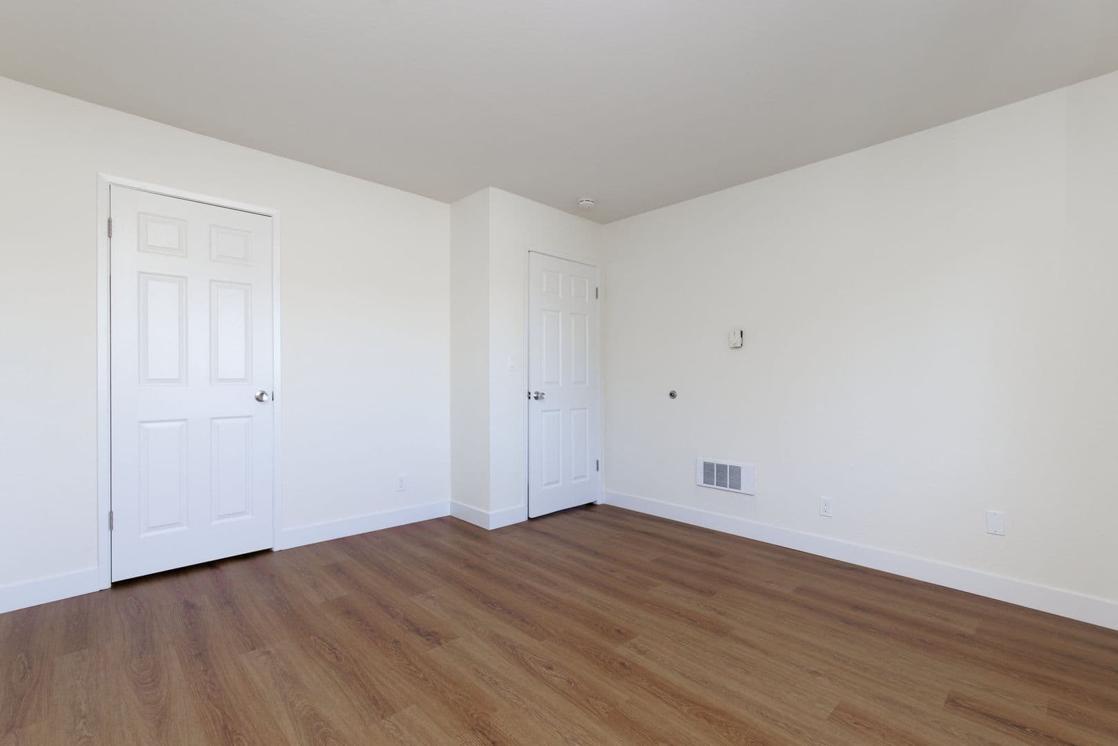San Leandro Apartment: 150 Haas Ave