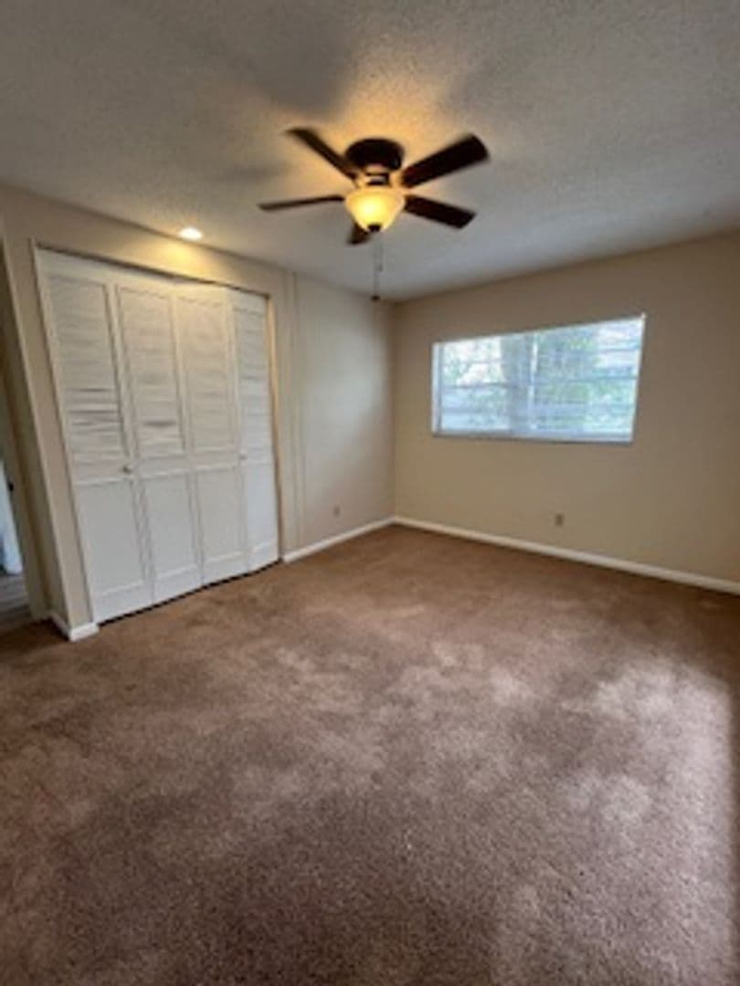 Tampa House: 7106 Northbridge Blvd
