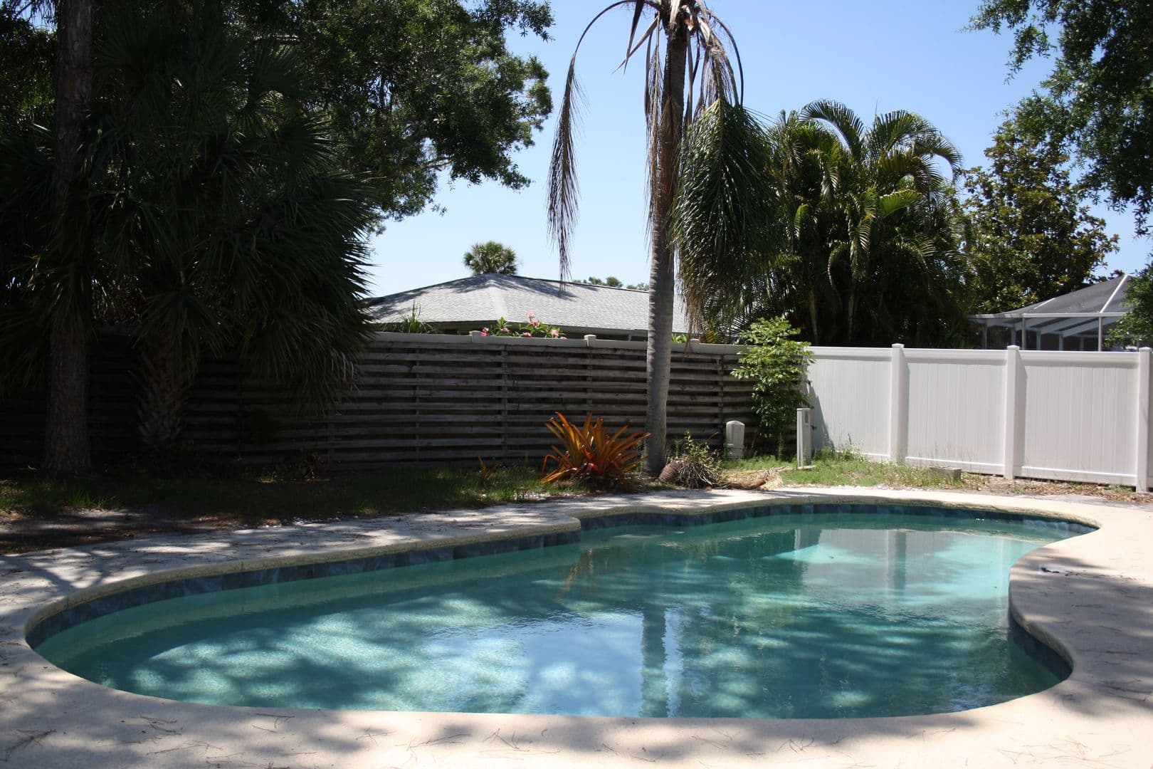 Tampa House: 7106 Northbridge Blvd