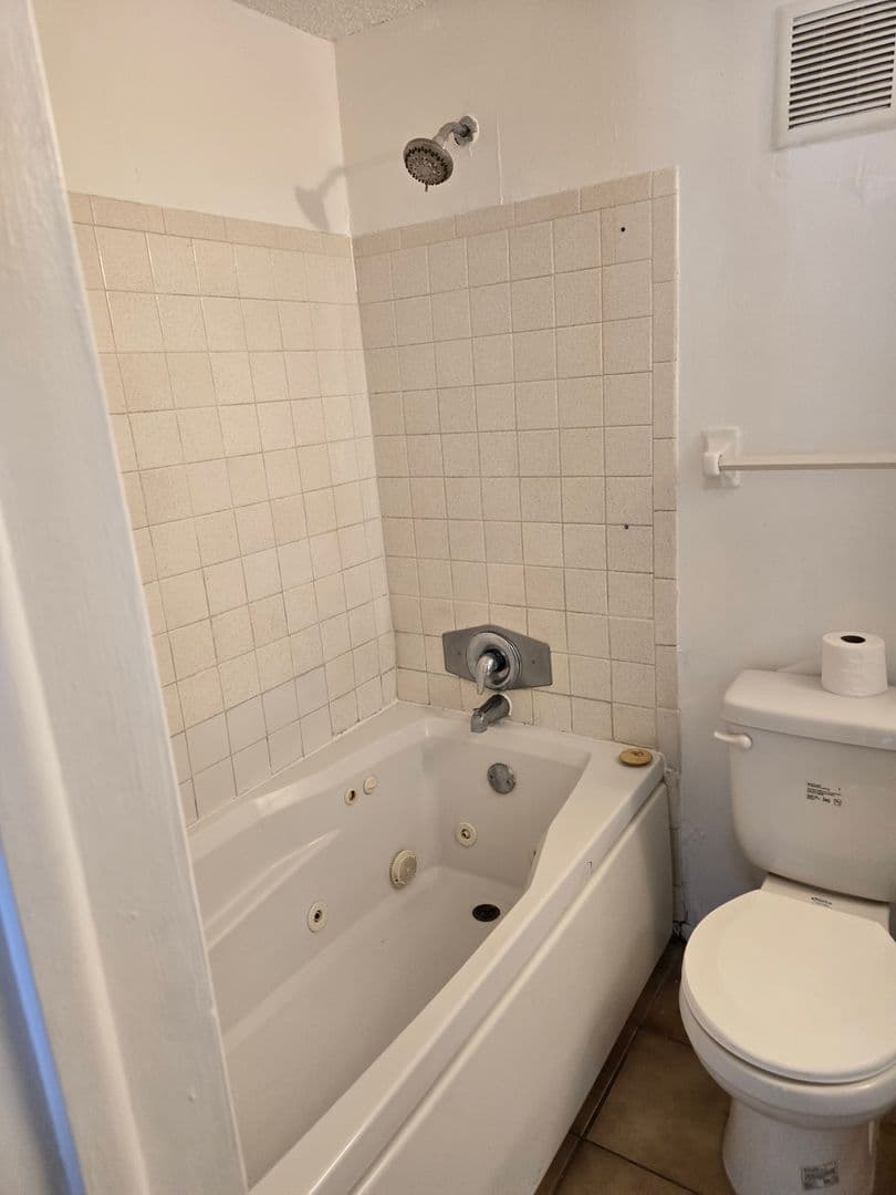 Tampa Townhome: 5508 Pokeweed Ct