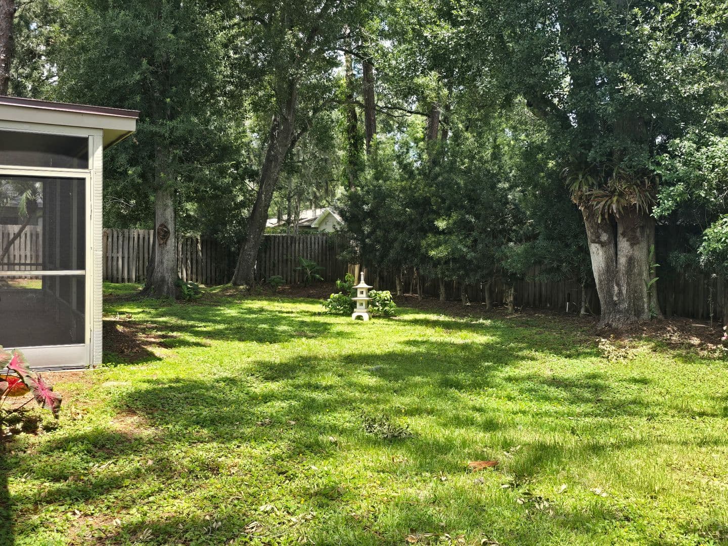 Temple Terrace House: 818 Druid Hills Road