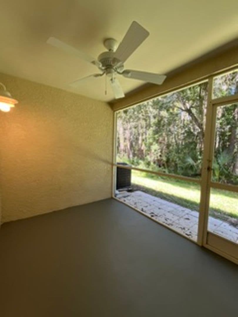 Tampa Townhome: 8626 Hunters Key Circle