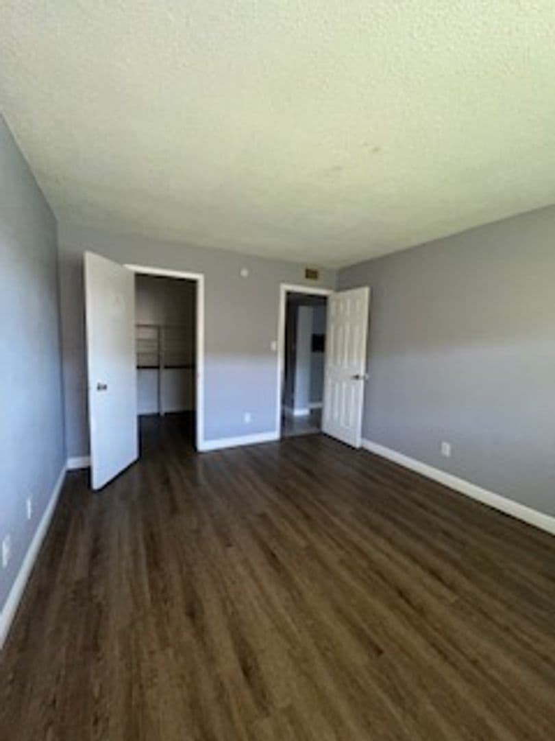 Tampa Condo: 5820 N. Church St. #346