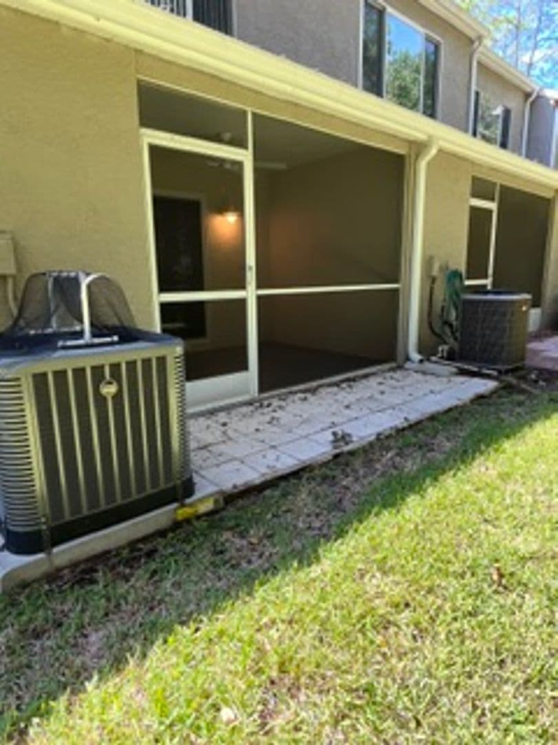 Tampa Townhome: 8626 Hunters Key Circle