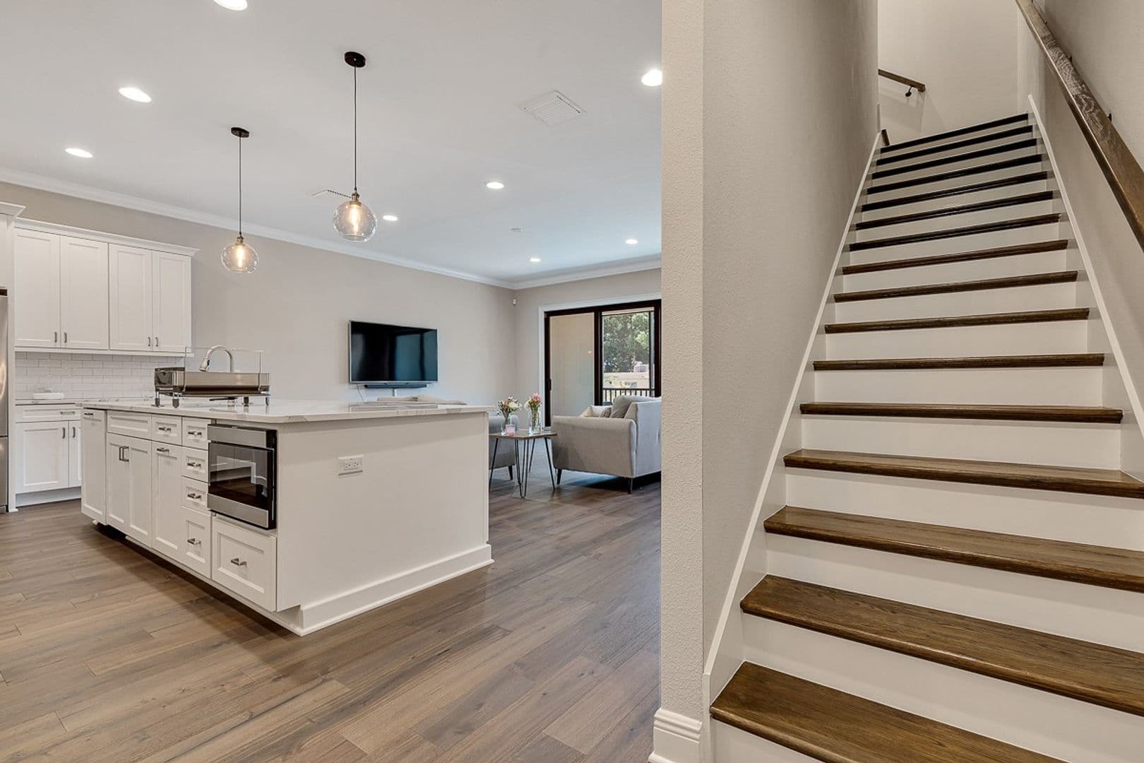 Tampa Townhome: 3215 W. De Leon Street
