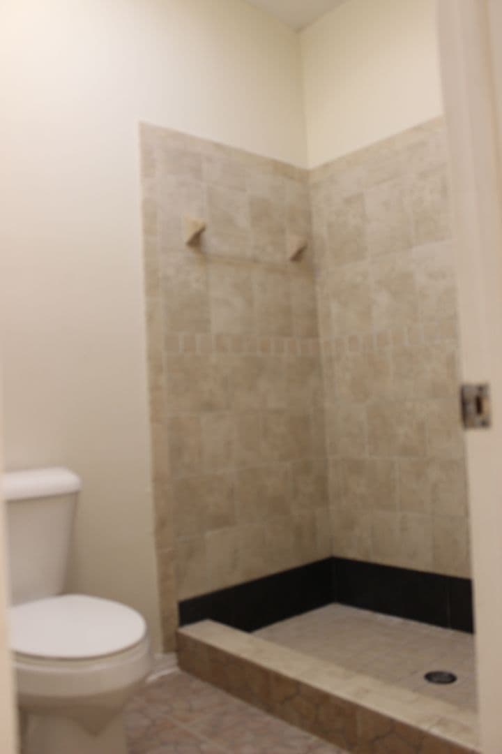 Temple Terrace House: 818 Druid Hills Road