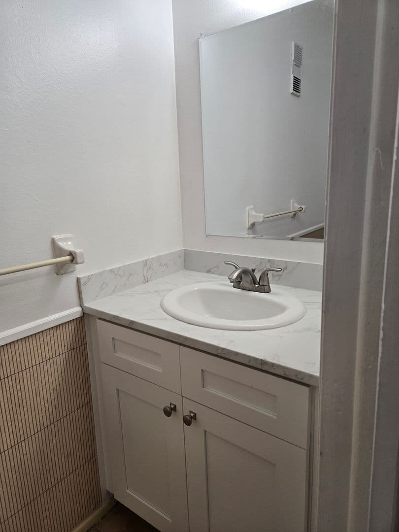 Tampa Townhome: 5508 Pokeweed Ct