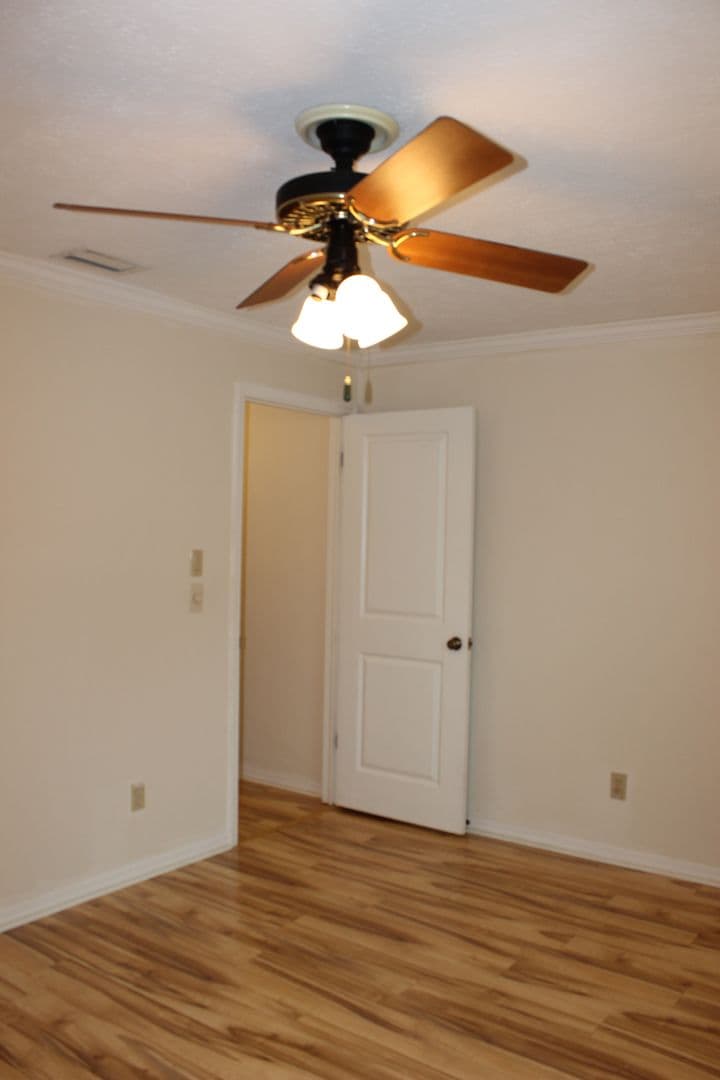 Temple Terrace House: 818 Druid Hills Road
