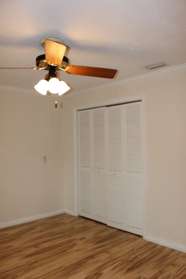 Temple Terrace House: 818 Druid Hills Road