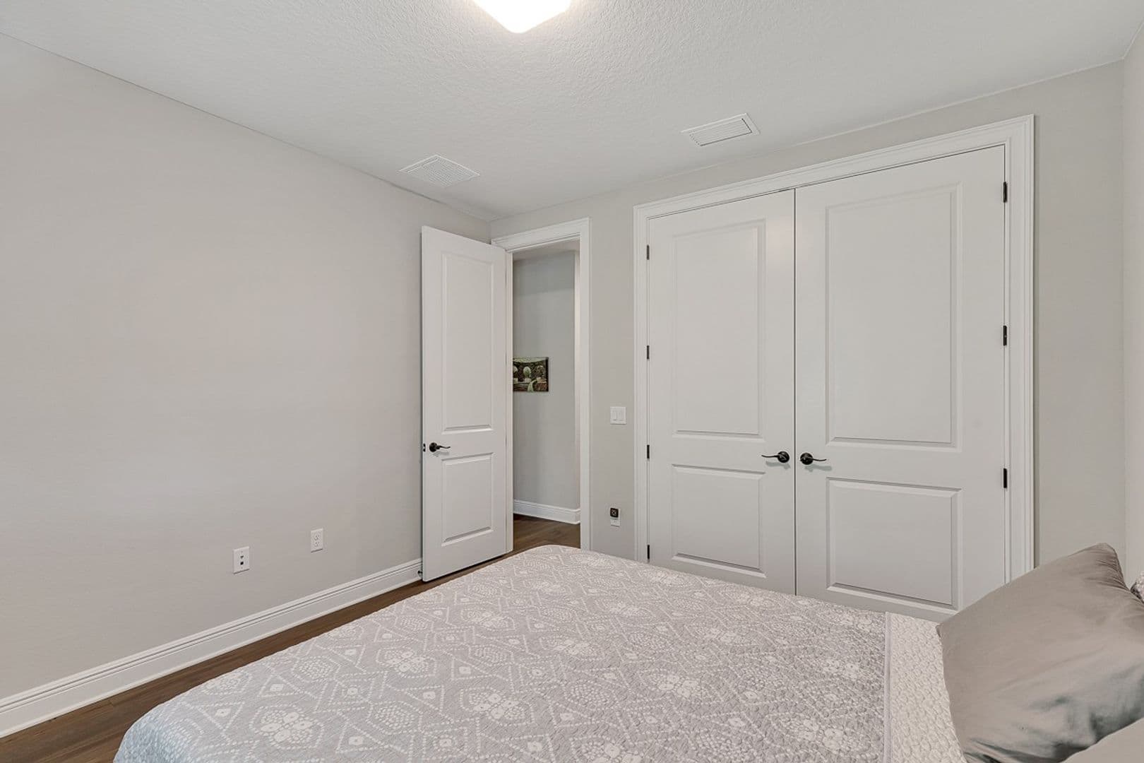 Tampa Townhome: 3215 W. De Leon Street