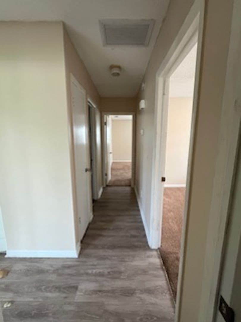 Tampa House: 7106 Northbridge Blvd