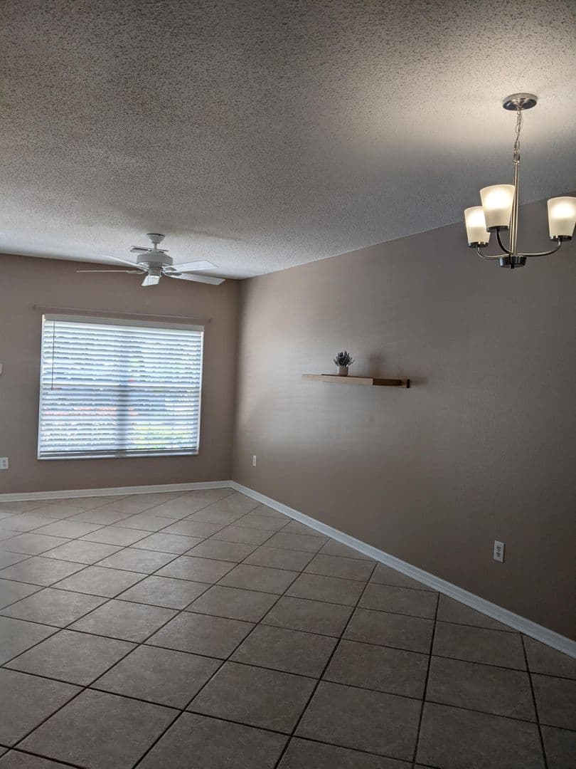 Tampa Townhome: 8626 Hunters Key Circle