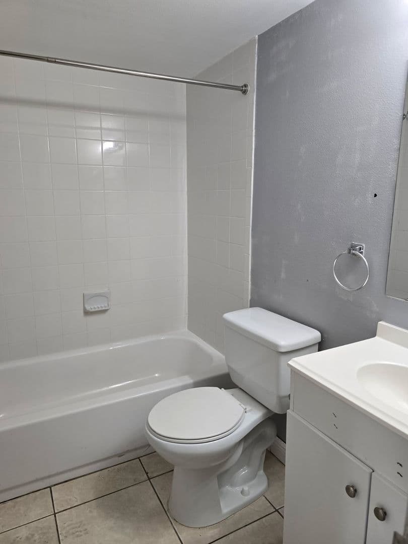 Tampa Condo: 5820 N. Church St. #346